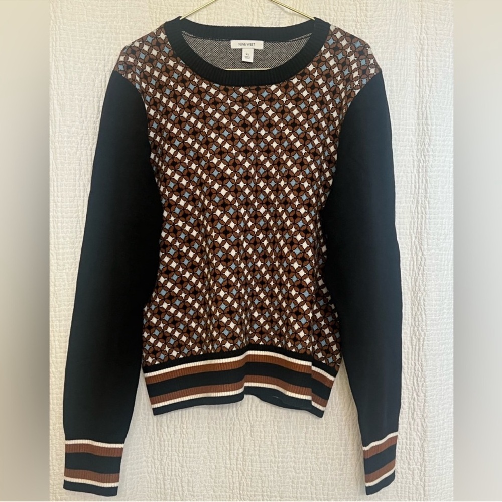 Nine West Geometric Pattern Crewneck Sweater – Black & Brown XL